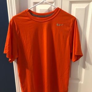 Nike dri fit men’s t shirt
